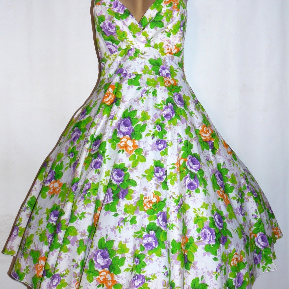 Retro vintage halter dress floral print